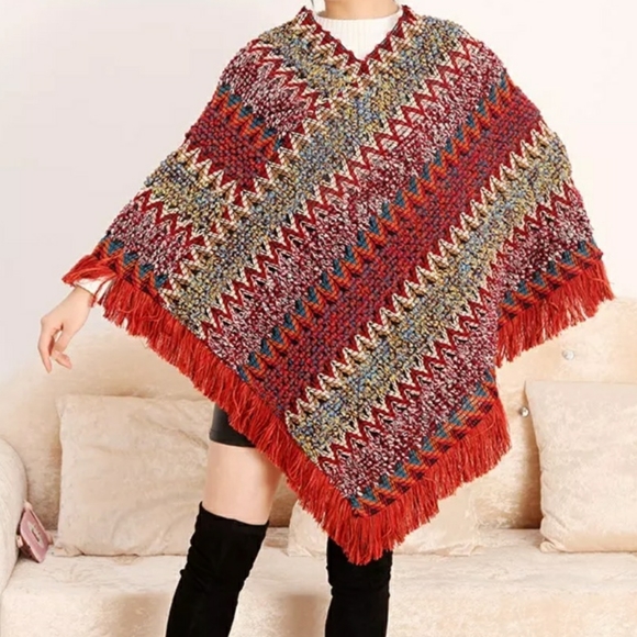 Fringe hem Poncho sweater - Picture 4 of 6